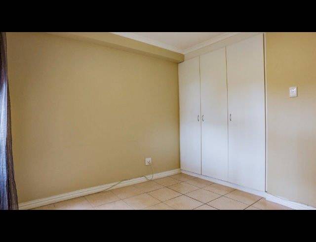 1 BEDROOM APARTMENT FOR SALE IN UMHLANGA RIDGE
